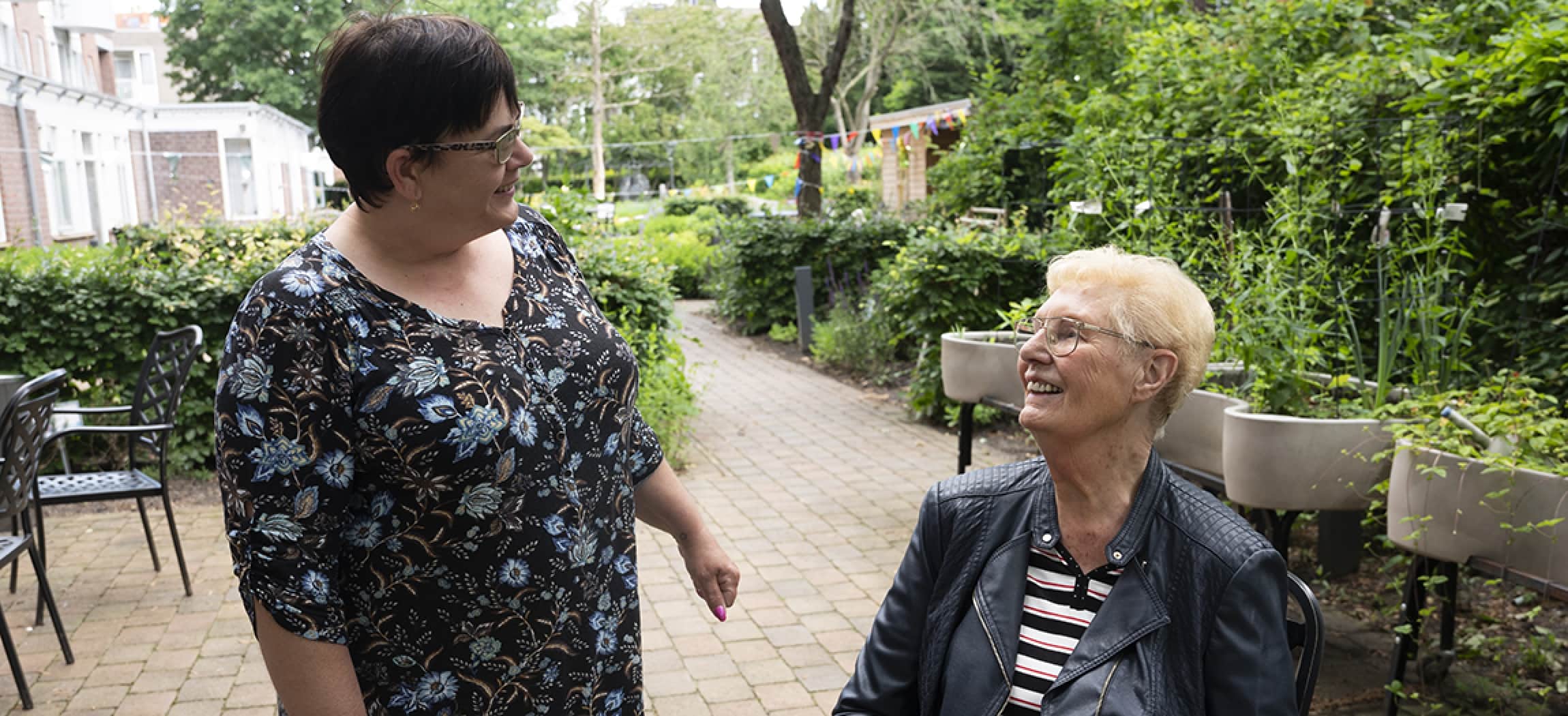 Coronatijd in woonzorgcentrum De Bogt: interview met Luciana Masala en Nel Langhout