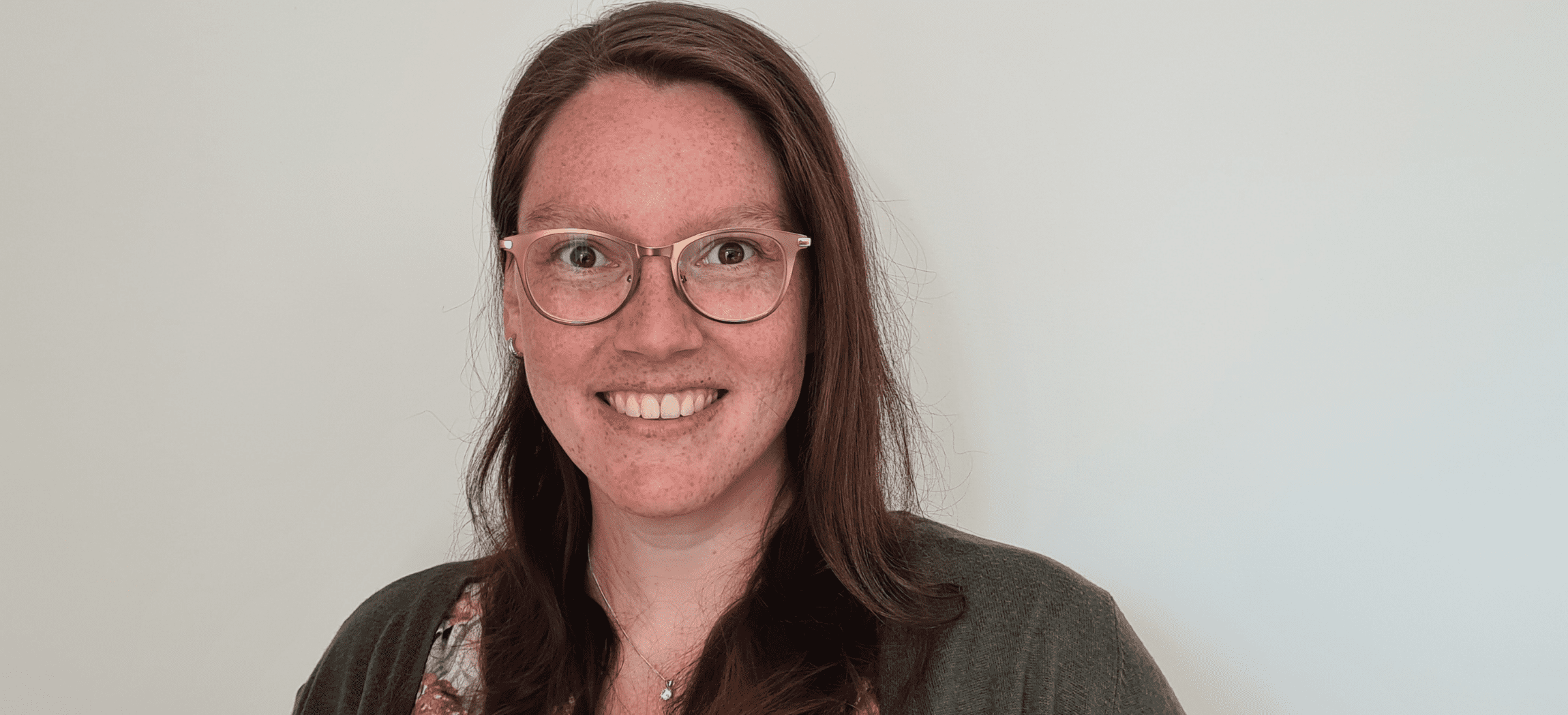 Linda Gaddab is wijkverpleegkundige bij Amstelring Wijkzorg:  'thuis is steeds meer specialistische zorg mogelijk'